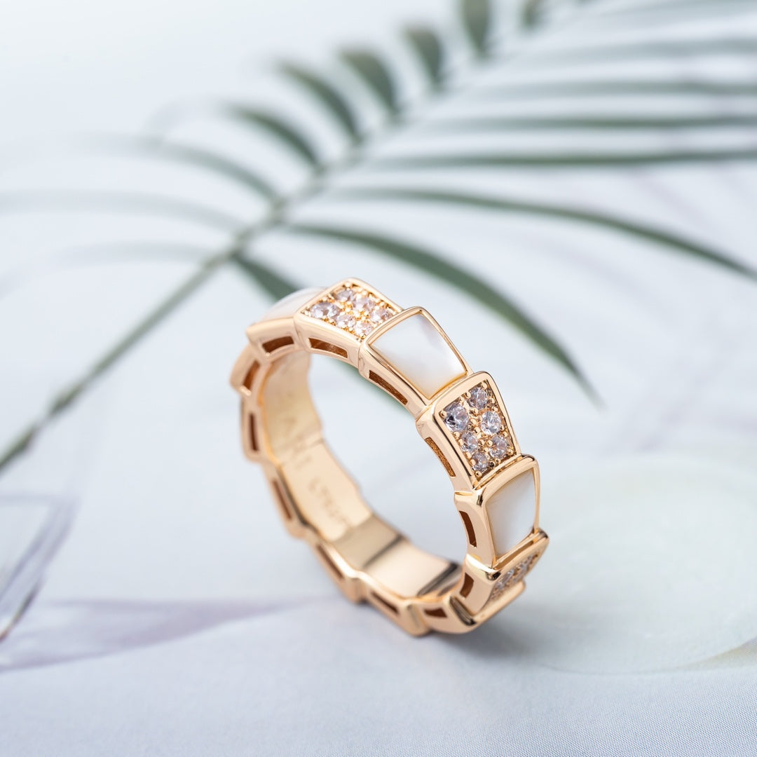 BVLGARI SERPENTI RING PINK GOLD MOP DIAMOND PAVED 4MM