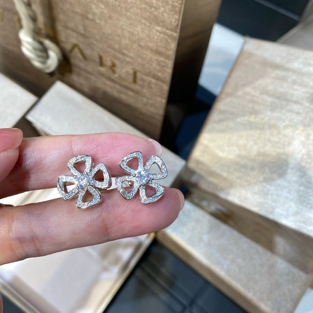 BVLGARI BVL FIOREVER DIAMOND STUD EARRINGS