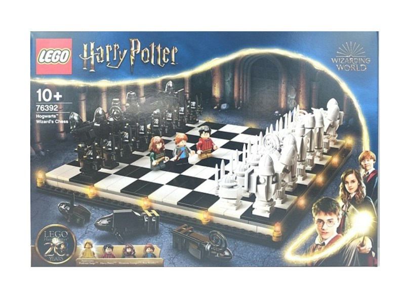 LEGO Harry Potter Hogwarts Wizard's Chess Set 76392