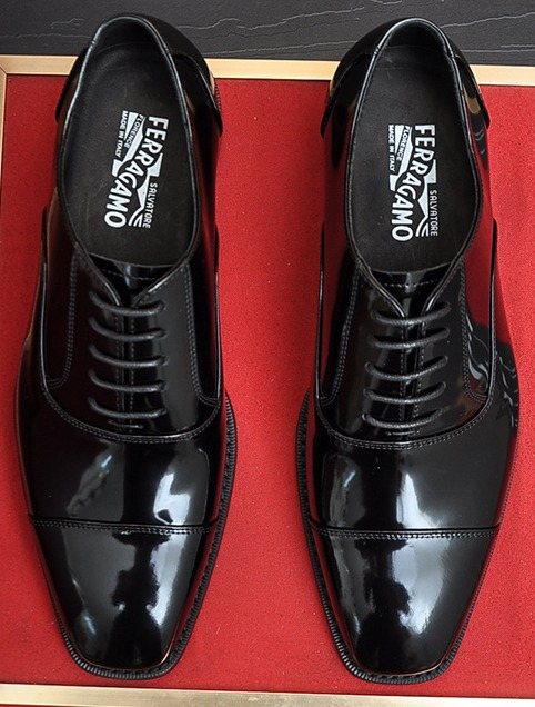 Ferragamo Black Cap-Toe Oxford Shoes — hero
