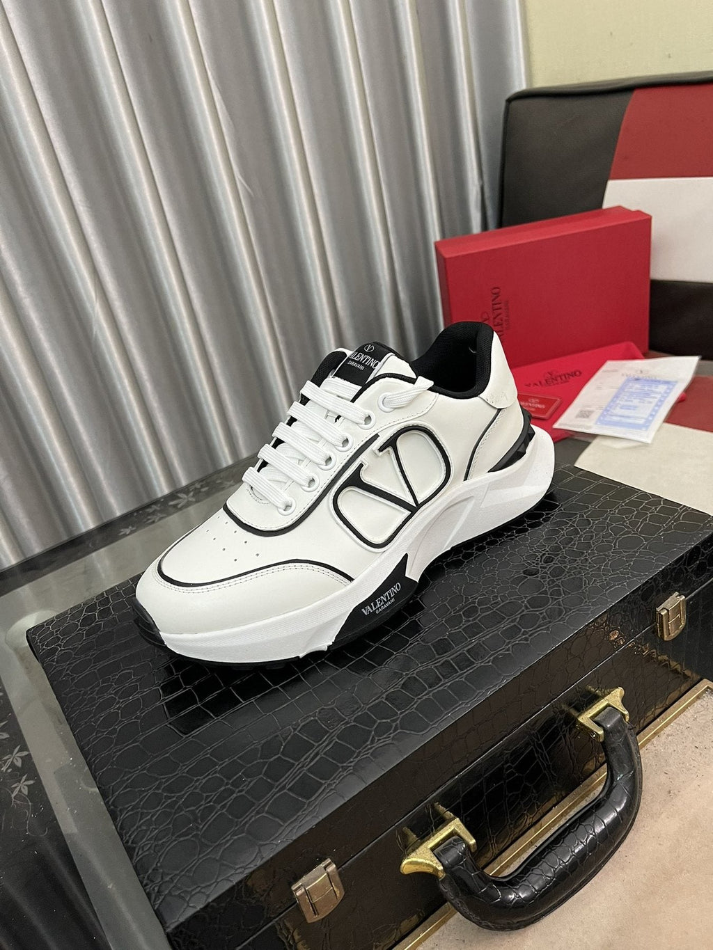 Outlined Emblem Low-Top Sneakers — front