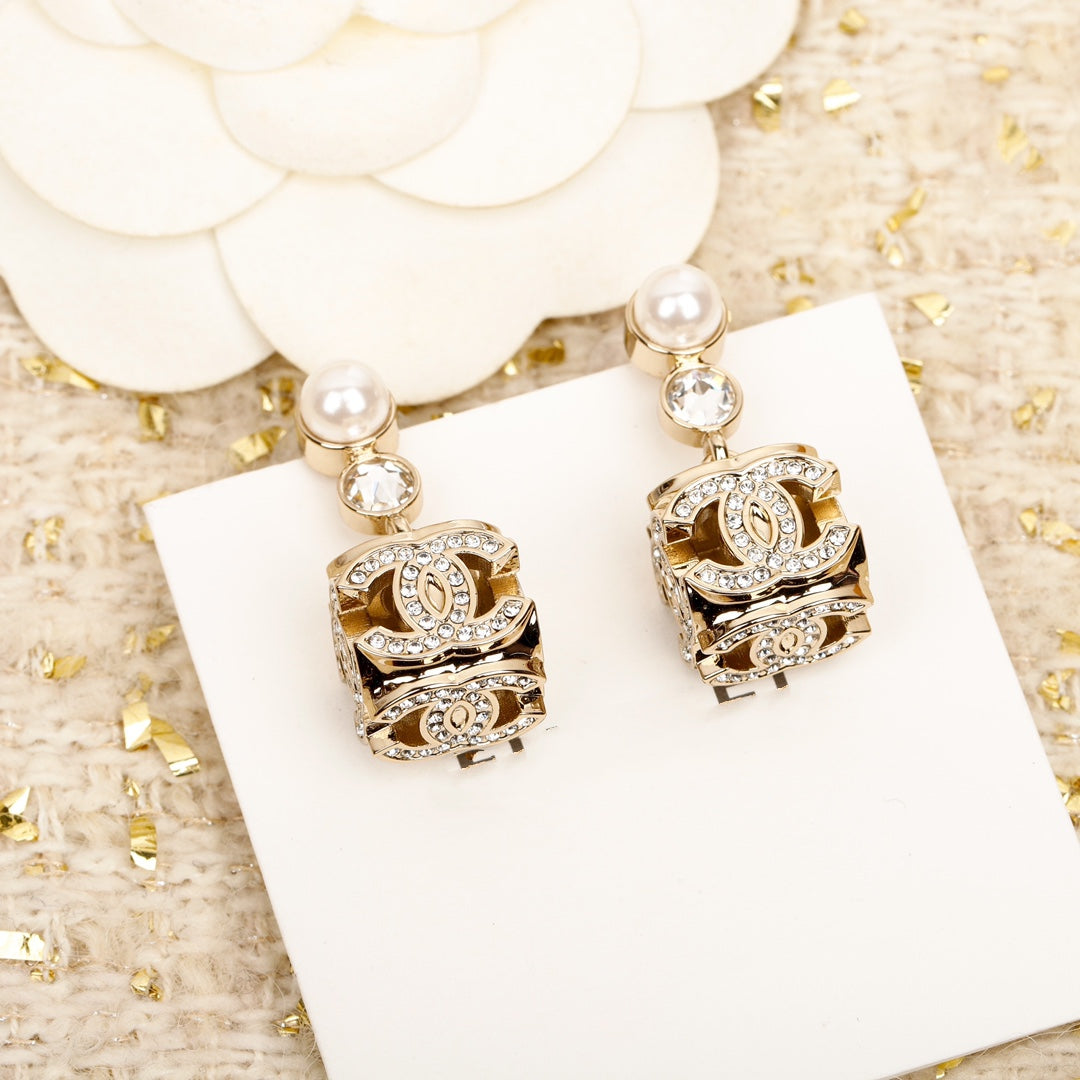 Chanel 23 Full Diamond Sieve Double C Gold Earrings